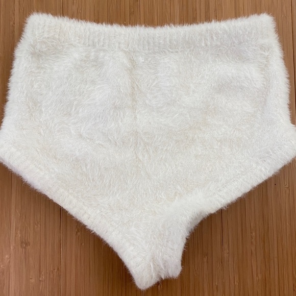 FOR LOVE & LEMONS FIONA CROP & SLEEP SHORTS - Picture 6 of 8